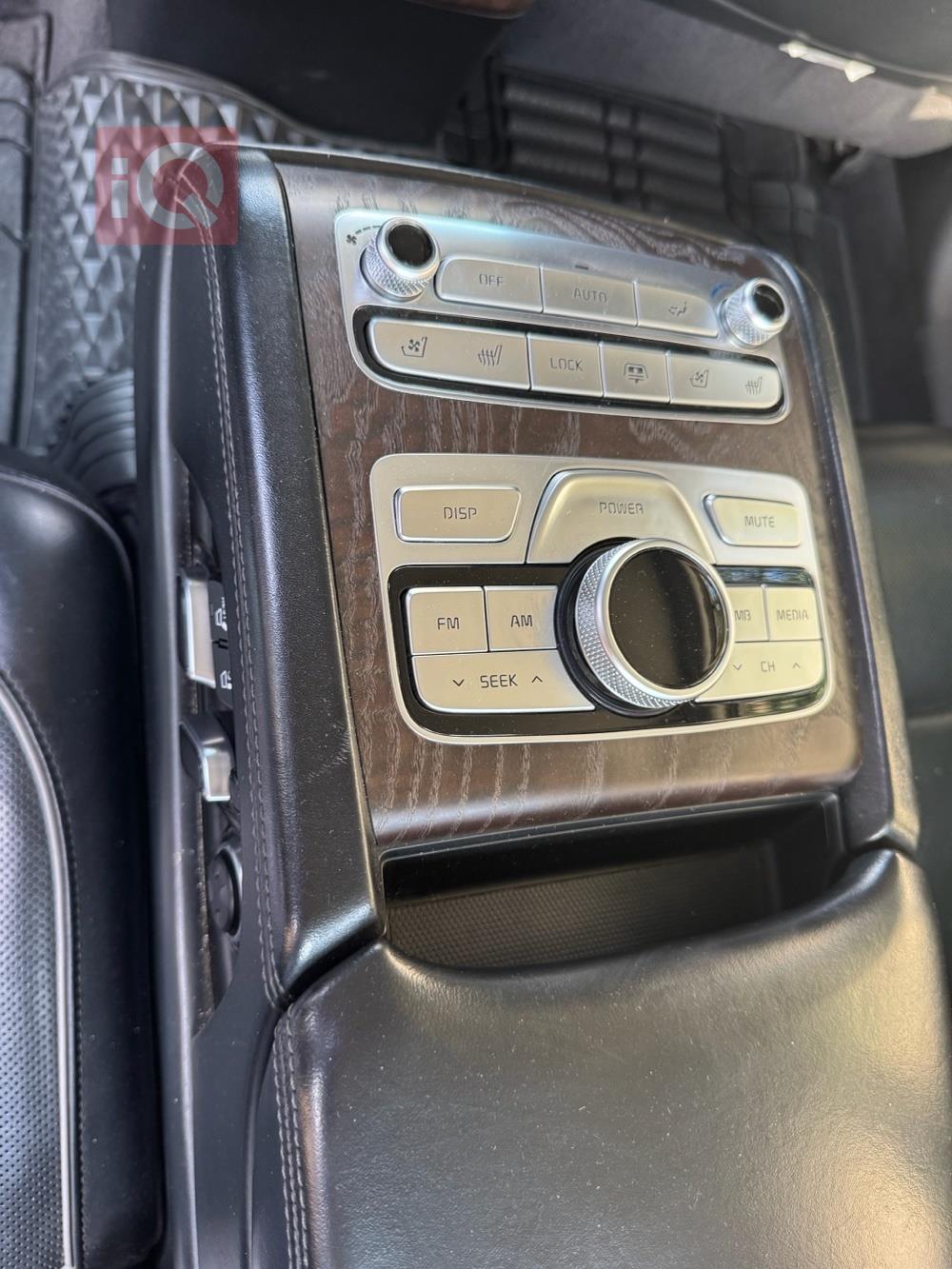 کیا K900